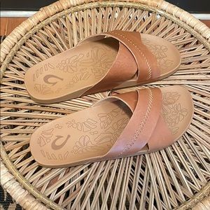 Olukai sandal